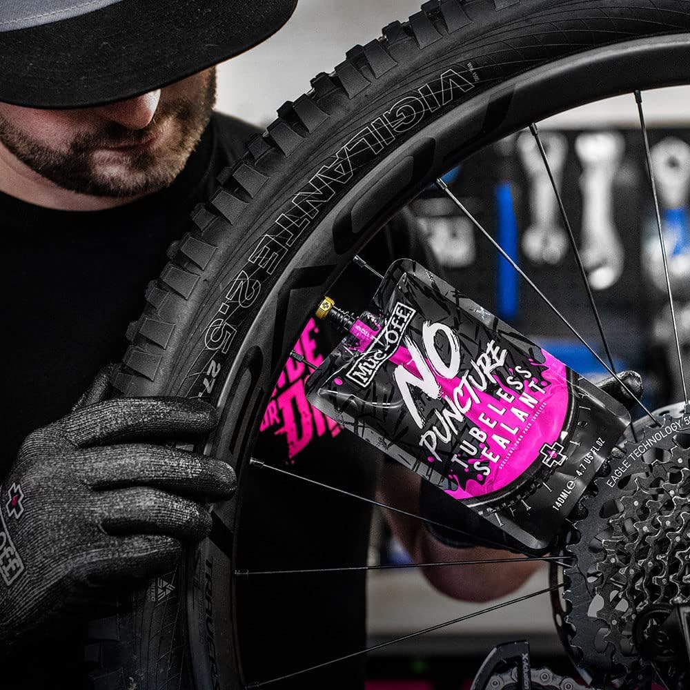 Muc-Off No Puncture Hassle Tubeless Sealant Kit