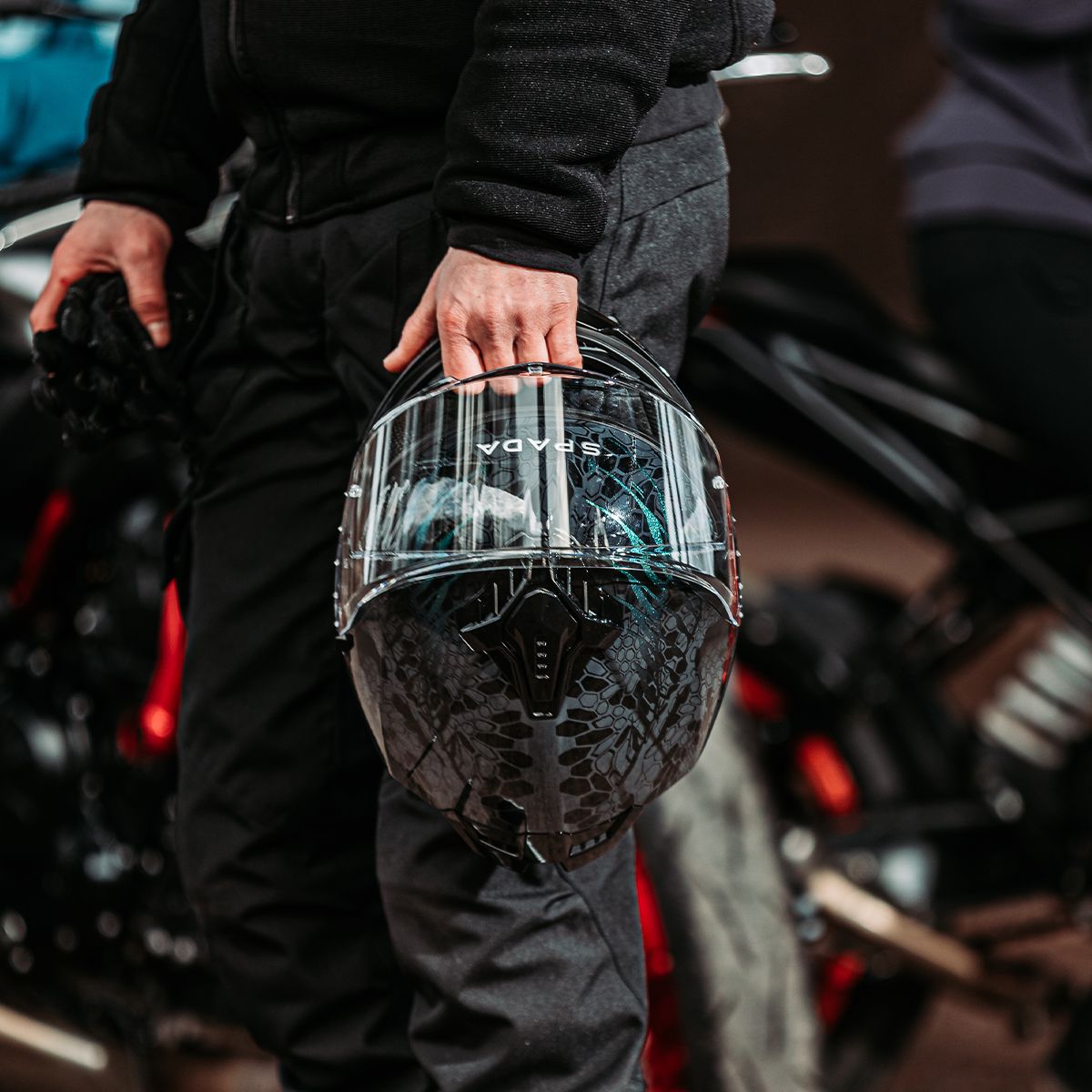 Spada SP18 Full Face Motorcycle Helmet