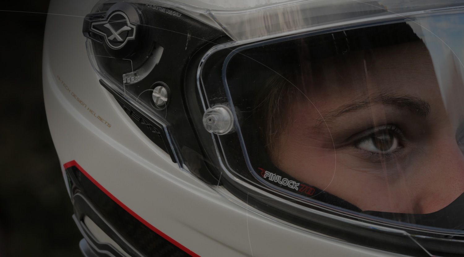 What is a Pinlock anti-fog insert lens?