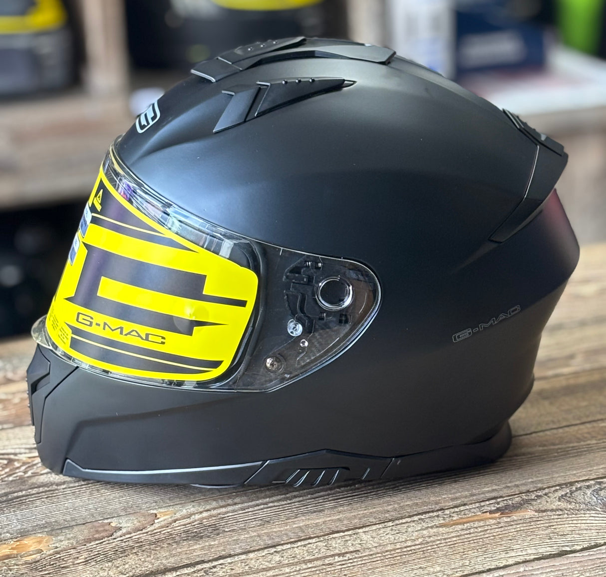 G-Mac Renegade Evo 22.06 Motorcycle Helmet (Broken DVS) Satin Black - XL