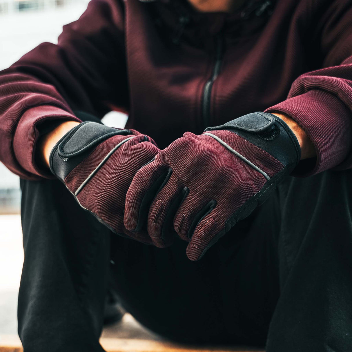 Spade Blade Lightweight Gloves