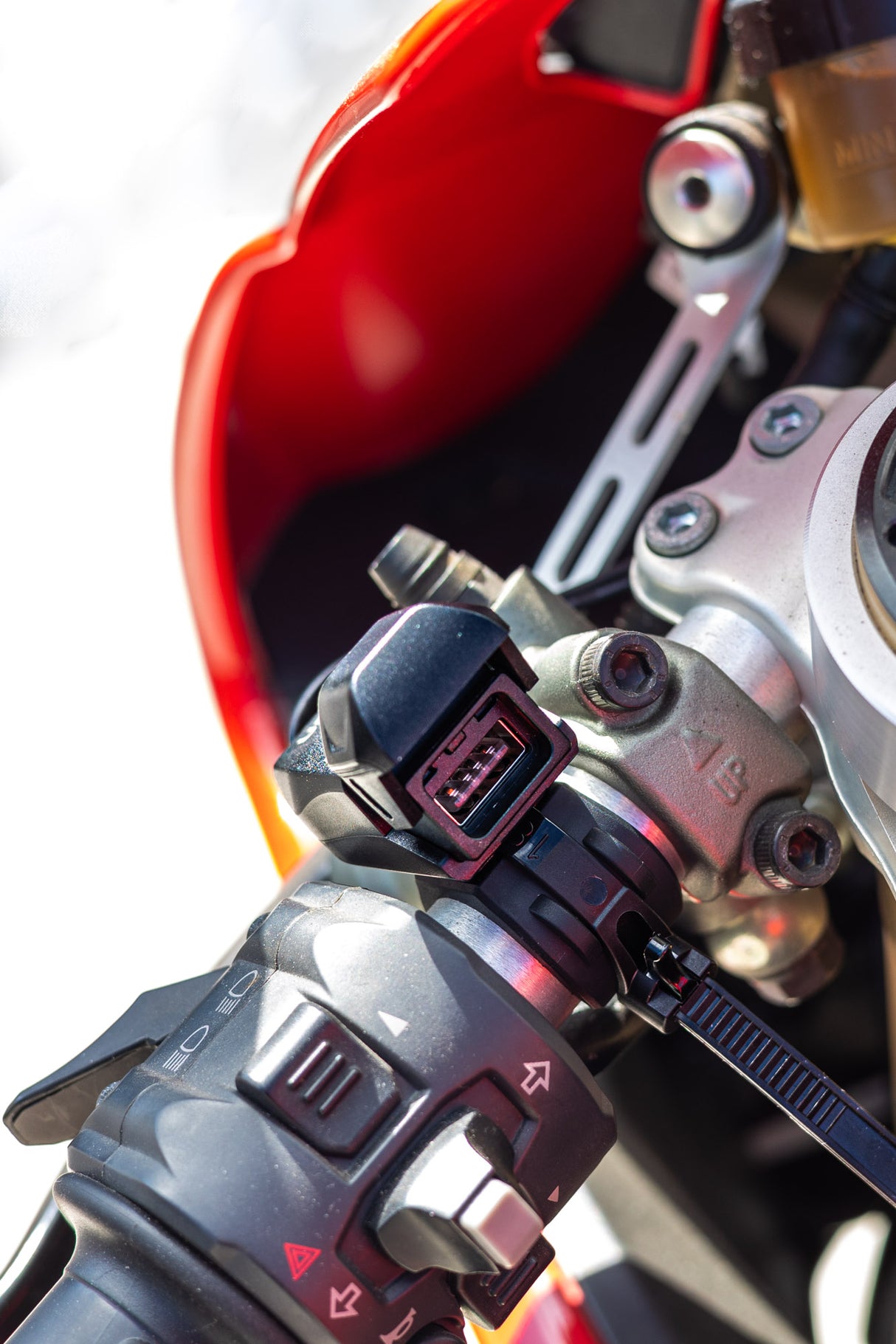 Riderr USB Motorcycle Handlebar Charger